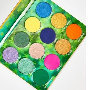 Peachy Queen Kush Queen Palette